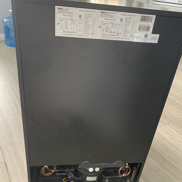 Danby Designer 38 Bottle Wine Fridge - Picture 8 of 9